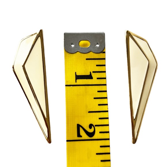 Vtg Monet Drop Earrings Cream White Enamel Gold Tone Pierced Signed Prism - Picture 5 of 5